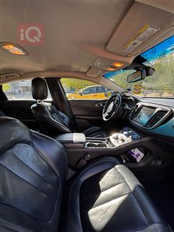 Chrysler 200